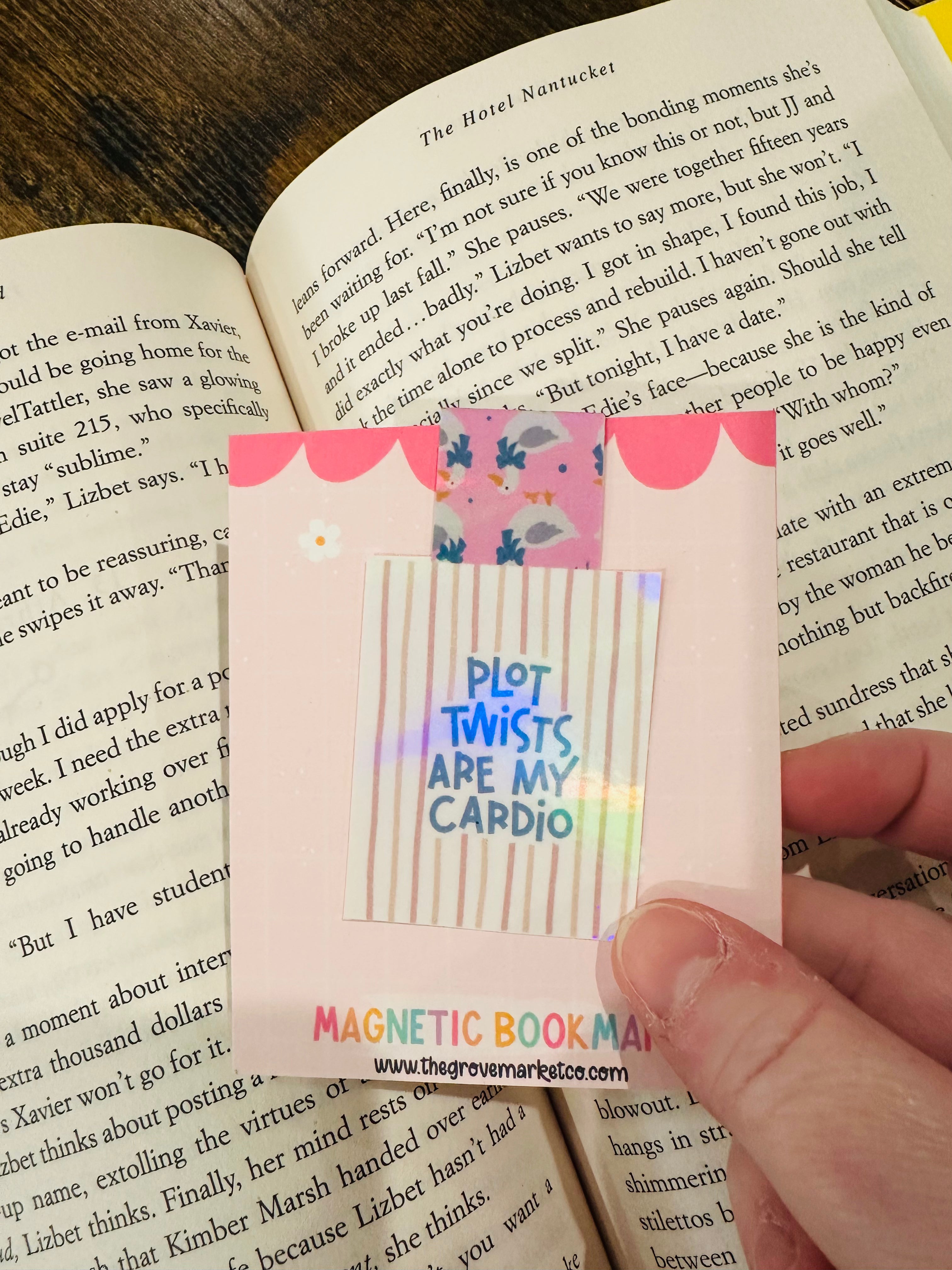 Magnetic Bookmark - Plot Twist